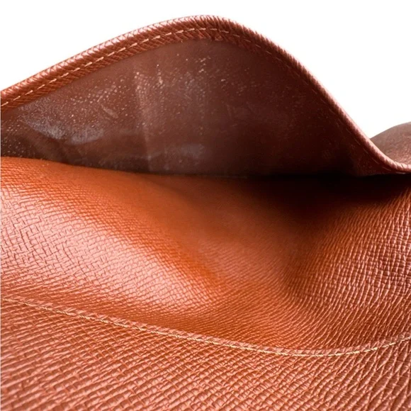 Louis Vuitton Brown and Gold Monogram Clutch - Picture 3 of 5